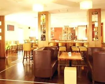 מלון Ardmore 3*